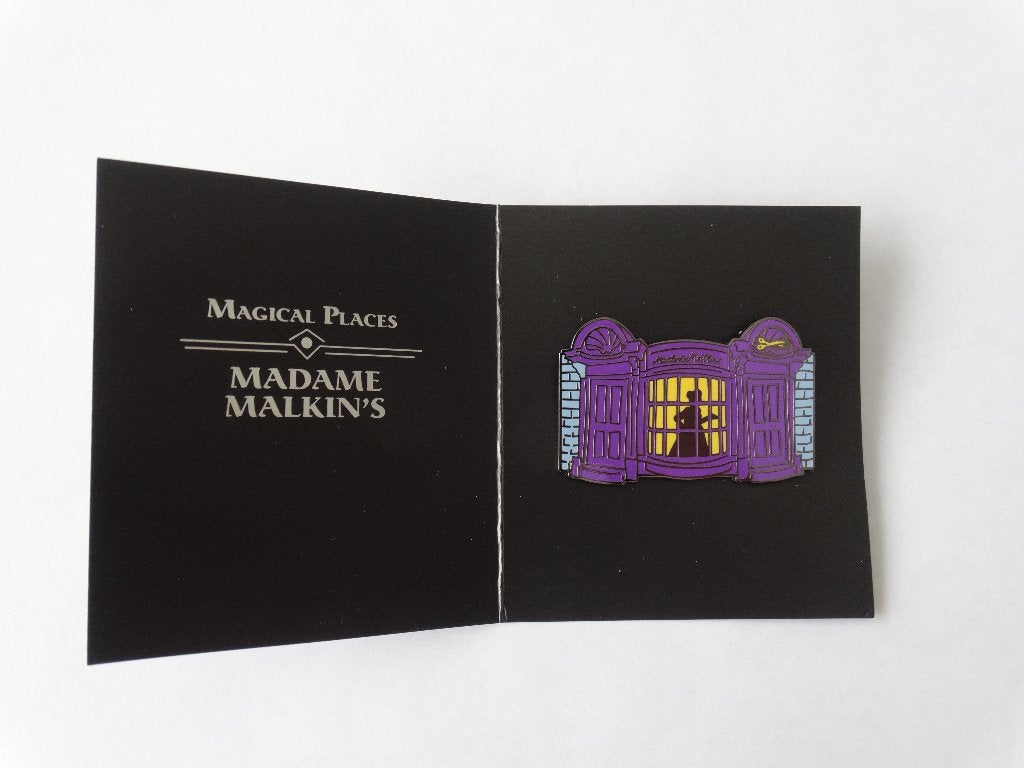 Harry Potter Madame Malkin's Pin | Loot Crate, Ophalen of Verzenden, Nieuw, Overige typen
