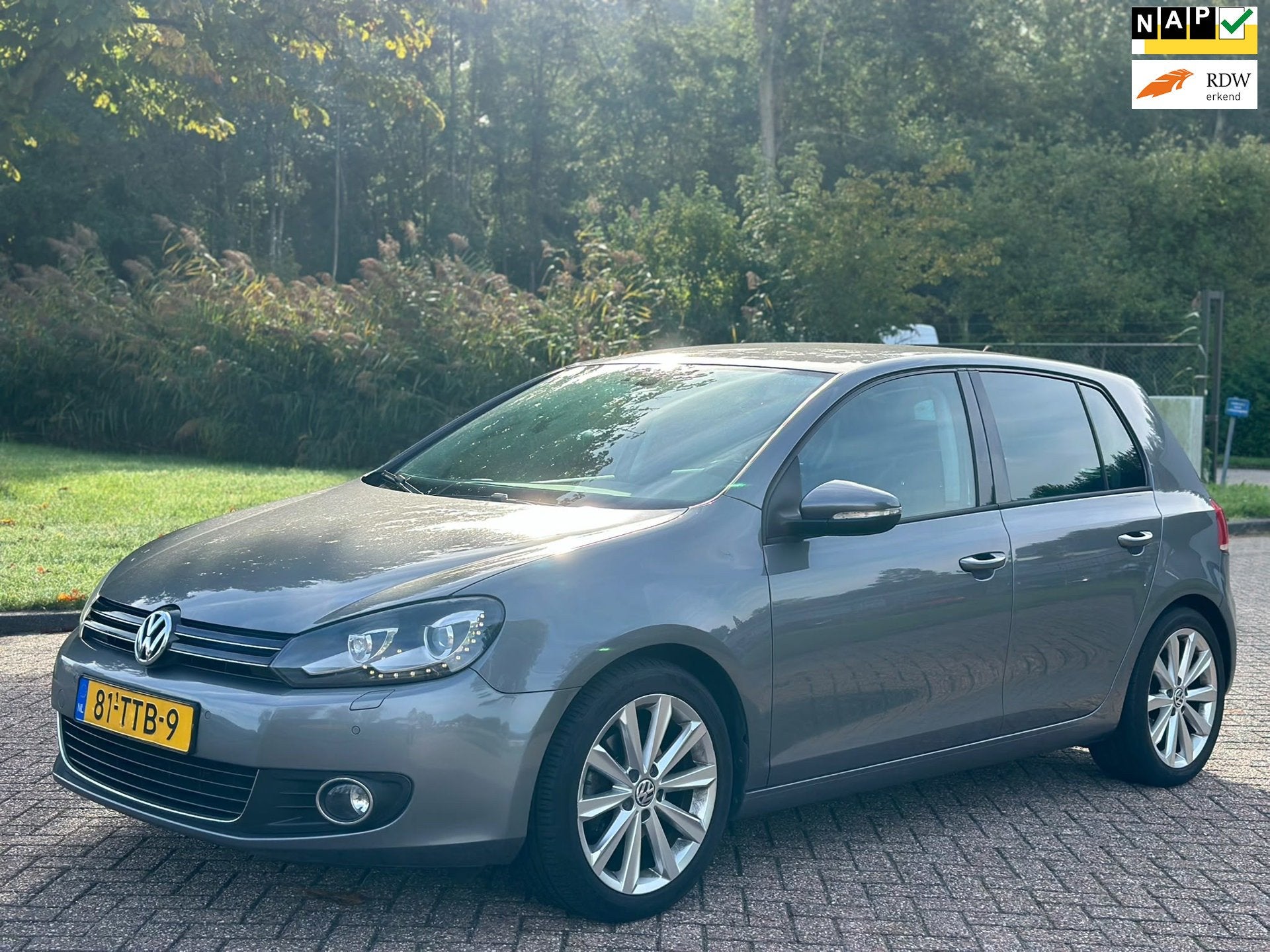 Volkswagen Golf 1.4 TSI Highline/AUTOMAAT/AIRCO/CRUISE/HALF, Auto's, Euro 5, Gebruikt, 4 cilinders, Leder en Stof