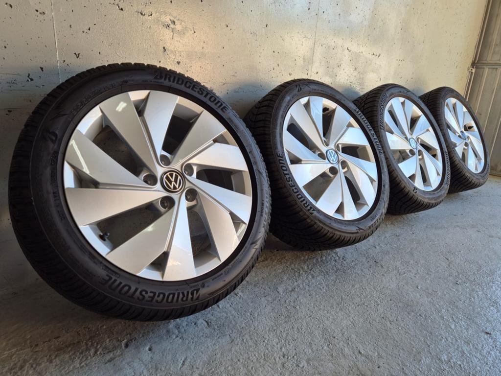 5x112/17 inch Orgineel Volkswagen Winterset (Demo Set), Ophalen, Banden en Velgen, Nieuw, 17 inch