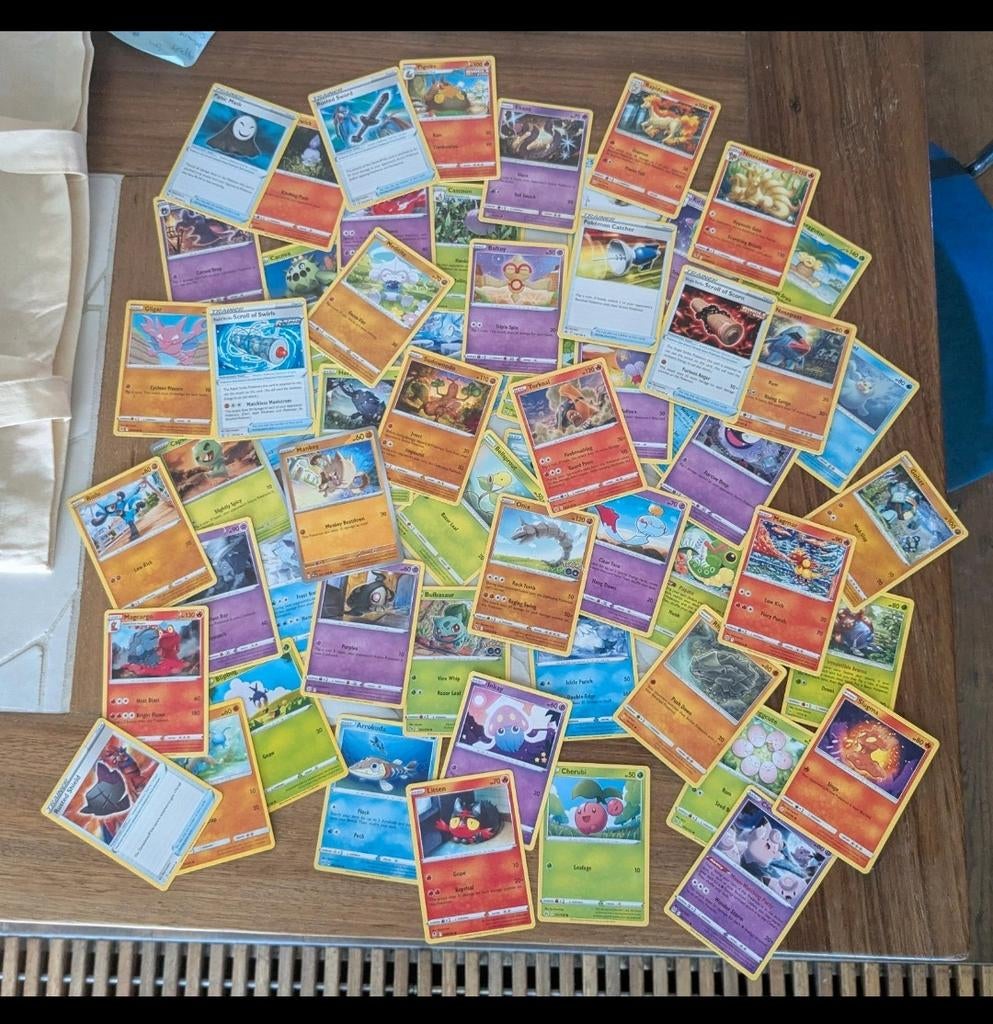 +/- 1500 Pokémonkaarten - Basic Common - Zeer Goede Staat, Ophalen of Verzenden, Zo goed als nieuw, Meerdere kaarten