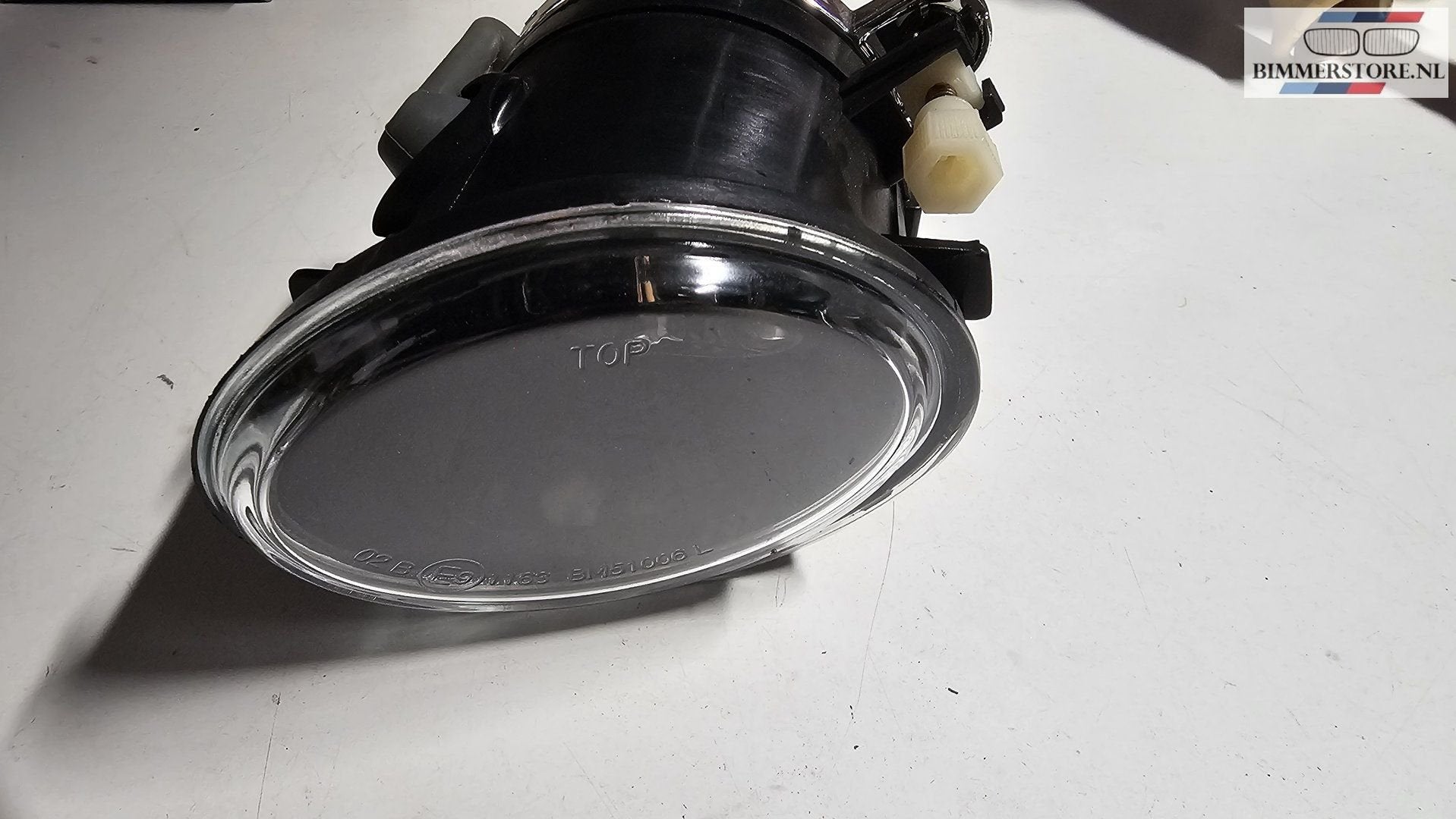 Foto 2 van Mistlamp links nieuw BMW 3 serie E46 cabrio coupe Z3 roadste