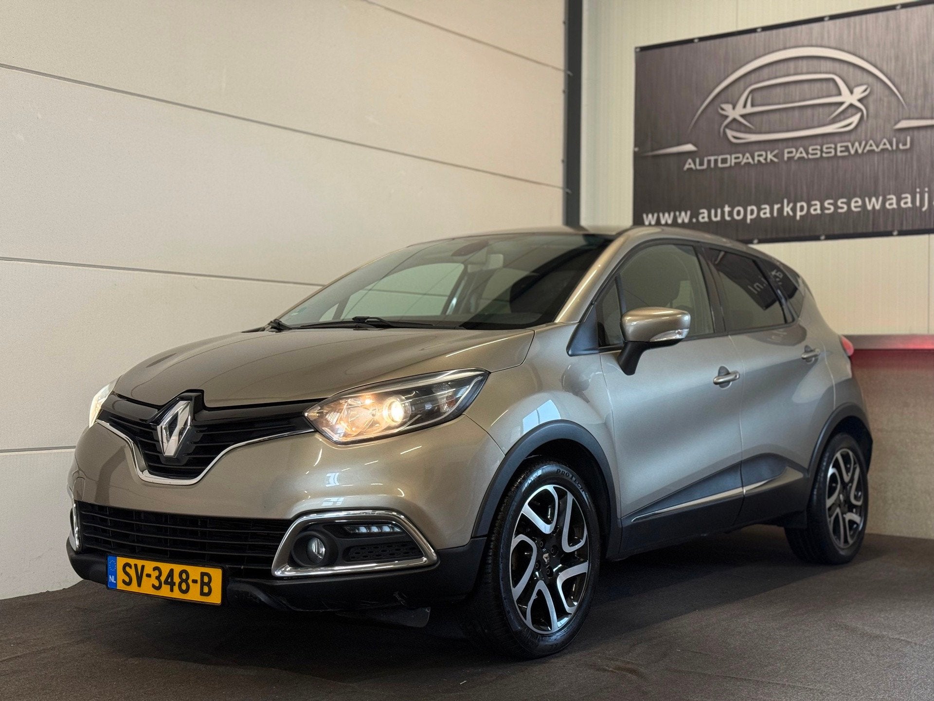 Renault Captur 1.2 TCe Dynamique NWE D-Ketting, Cruise Contr, Auto's, Euro 5, Stof, 4 cilinders, SUV of Terreinwagen