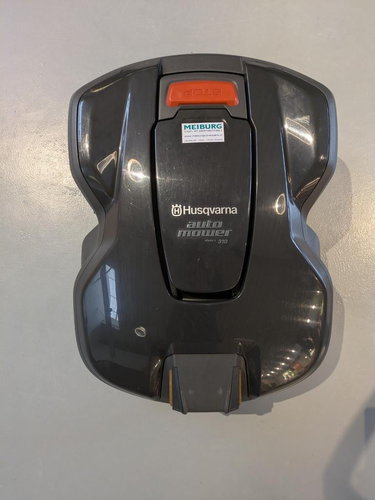 Husqvarna Automower 310 Mark II uit 2023, Ophalen, Cirkelmaaier, Minder dan 30 cm, Zo goed als nieuw