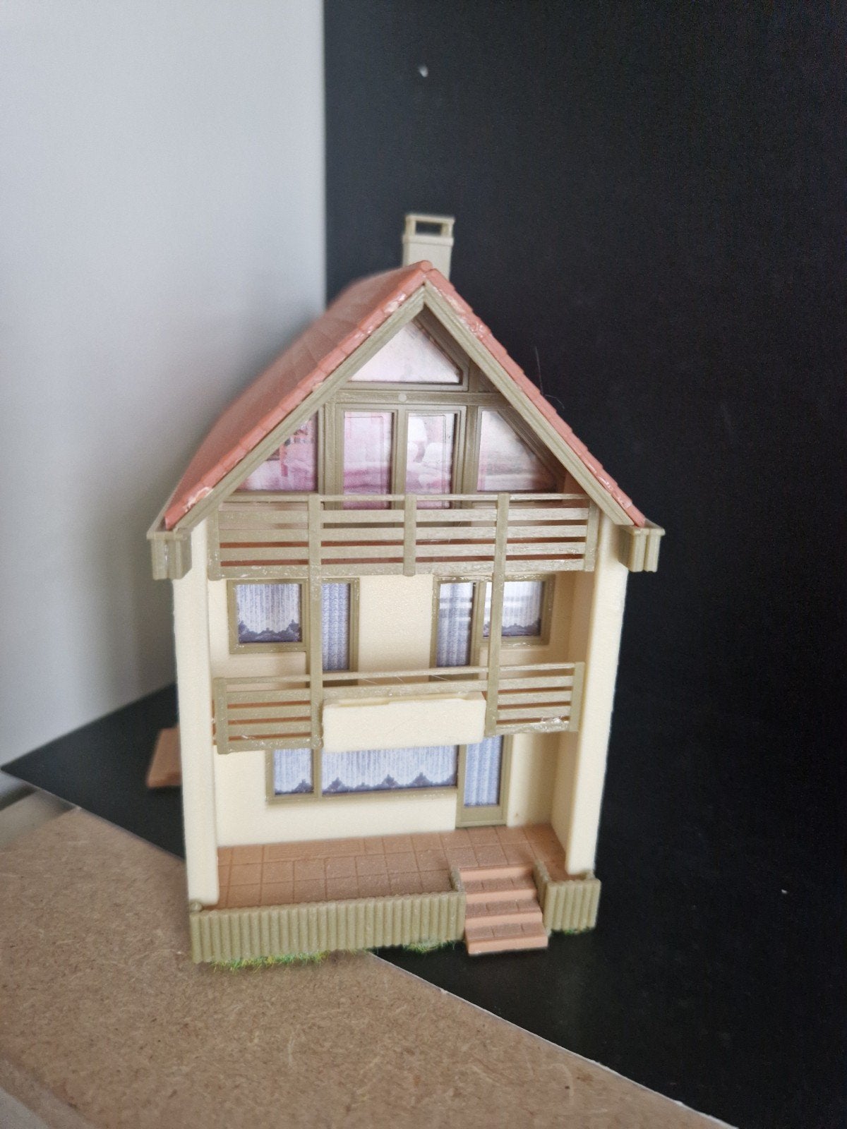 Faller H0 modelbouw huisje met balkon en dakkapel, Overige merken, Gebruikt, Gelijkstroom of Wisselstroom, Brug, Tunnel of Gebouw