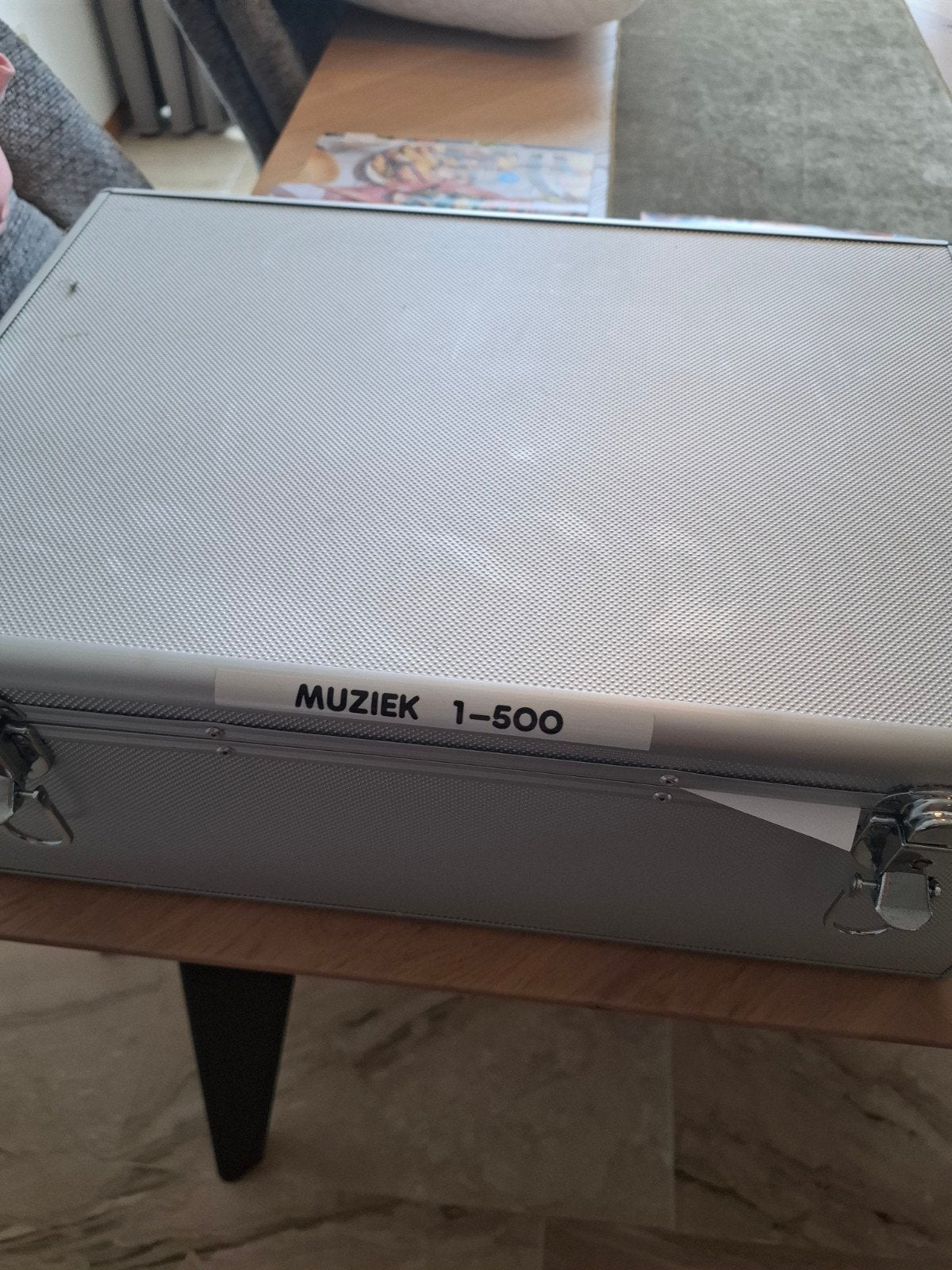 Aluminium koffer met CD's - Muziekcollectie, Muziek en Instrumenten, Ophalen, Gebruikt