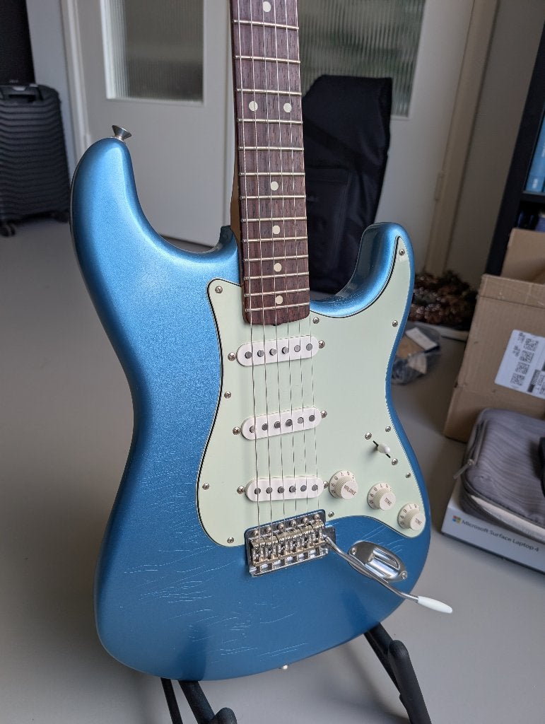 Fender LTD RW Vintera II 60s Stratocaster (Lake Placid Blue), Muziek en Instrumenten, Snaarinstrumenten | Gitaren | Elektrisch