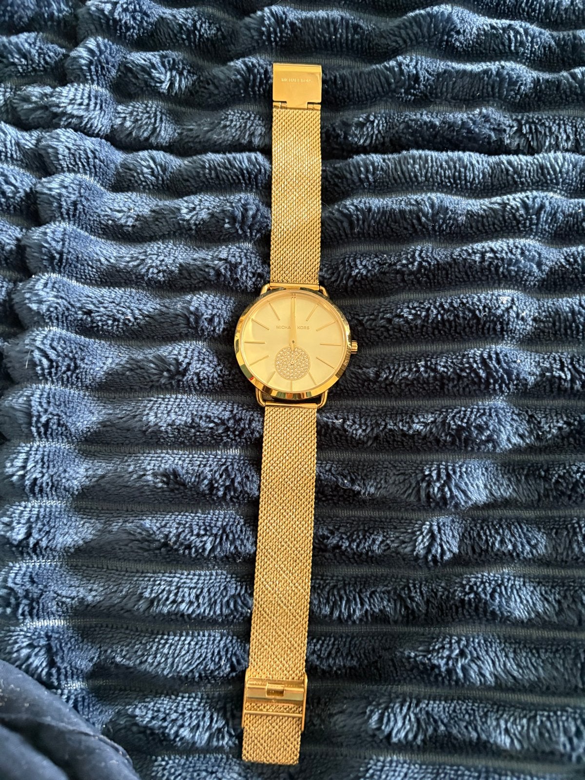 Michael Kors Horloge Goudkleurig met Strass, Overige merken, Staal, Polshorloge, Ophalen of Verzenden