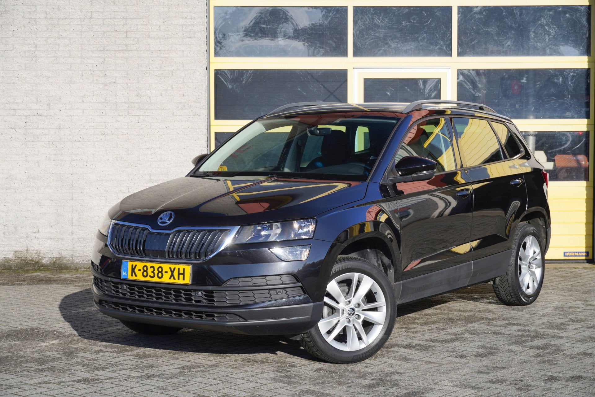 Skoda Karoq 1.0 TSI Business Edition BJ2021 Lmv 16" | Led |, Auto's, Voorwielaandrijving, Dealer onderhouden, Stof, Gebruikt