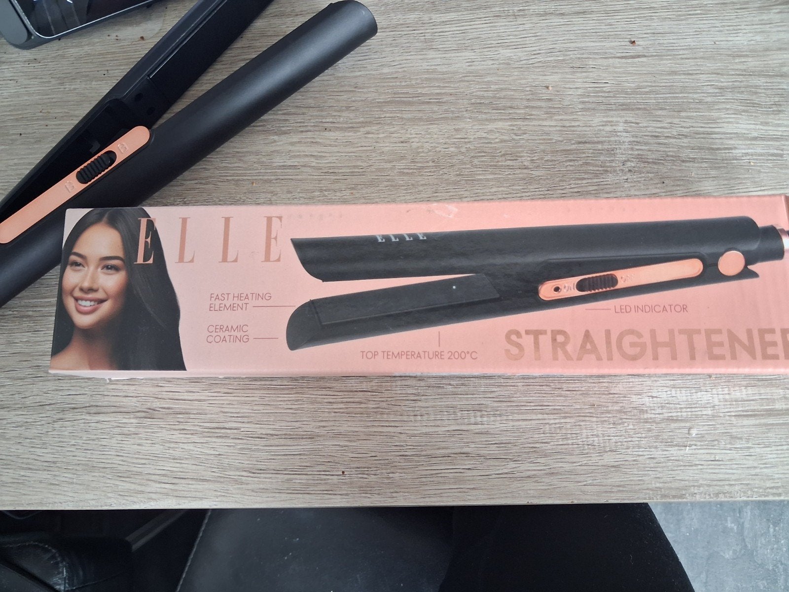 Elle stijltang met keramische coating en snelle opwarming, Ophalen of Verzenden, Zo goed als nieuw, Haarverzorging