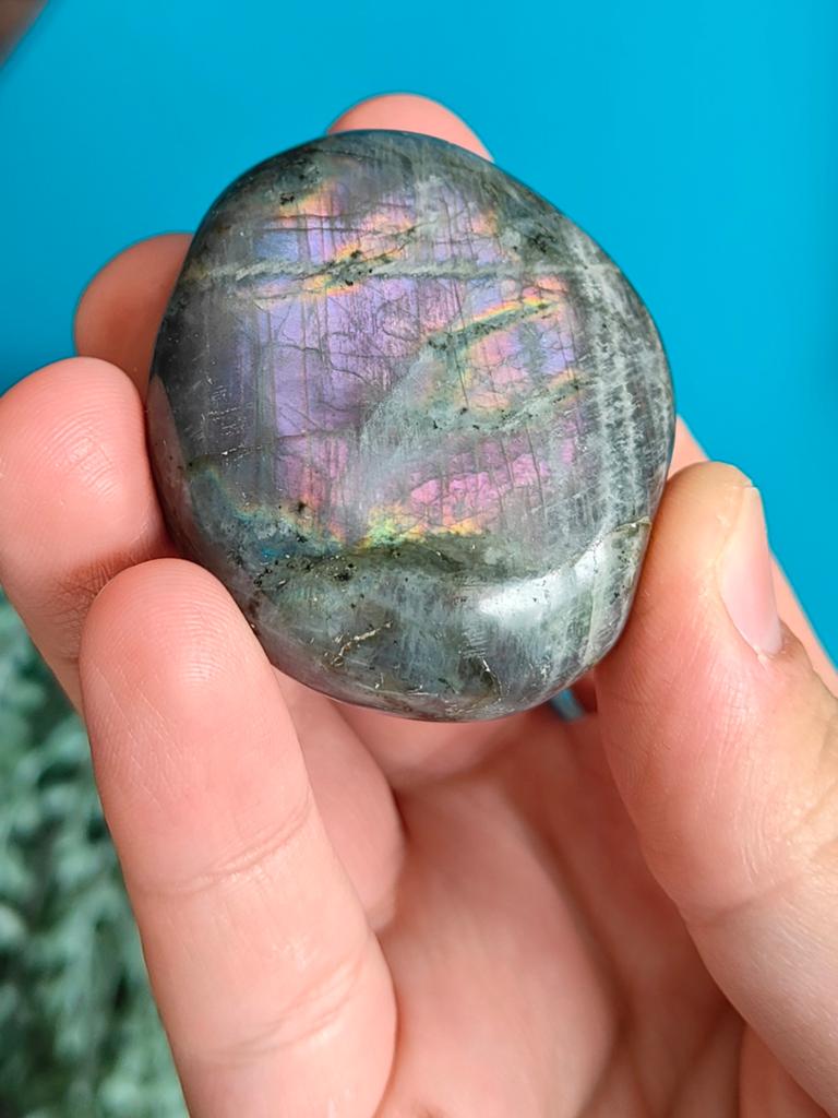 Labradoriet handsteen, Verzamelen, Mineralen en Fossielen, Ophalen of Verzenden