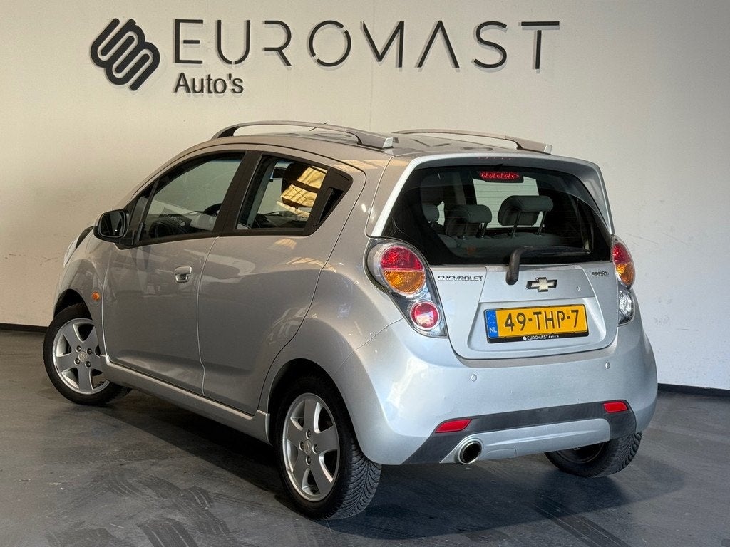 Chevrolet Spark 1.2 16V LTZ Airco Pdc 5d Nieuwe Apk, Auto's, Voorwielaandrijving, Stof, Gebruikt, 4 cilinders