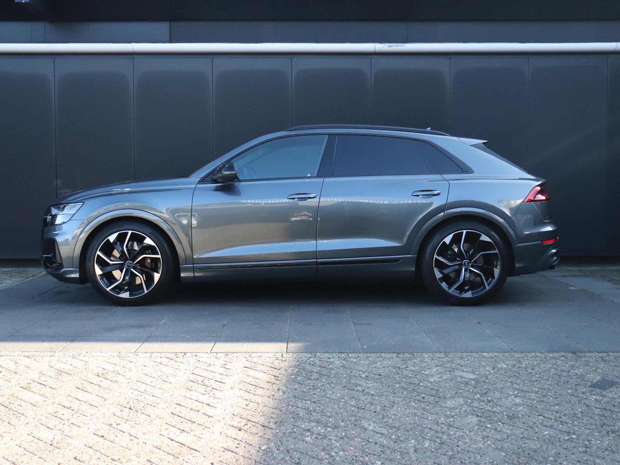Audi Q8 4.0 TDI SQ8 quattro | LEDER | CARBON | PANO-DAK | HU, Auto's, Audi, 435 pk, Gebruikt, Q8, Bedrijf
