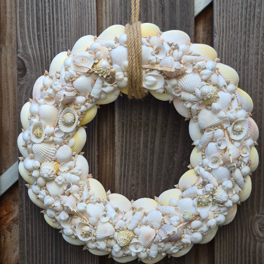 Schelpenkrans handgemaakt afgeprijsd!, Huis en Inrichting, 38 cm, Ophalen of Verzenden, Nieuw, Natuurlijk materiaal