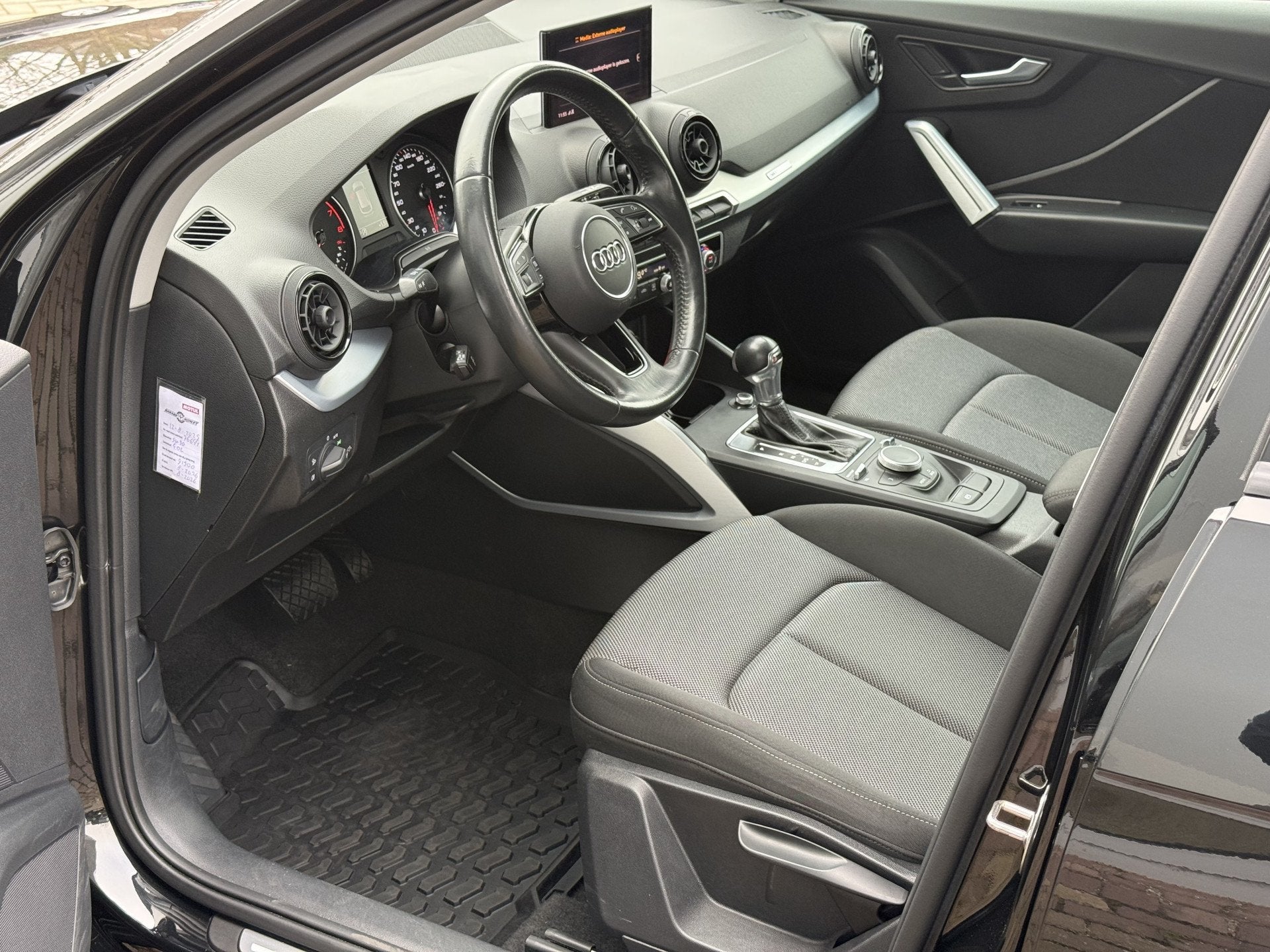 Audi Q2 30 TFSI Sport Pro Line S | Stoelverwarming | LED, Auto's, Stof, Gebruikt, 116 pk, Zwart