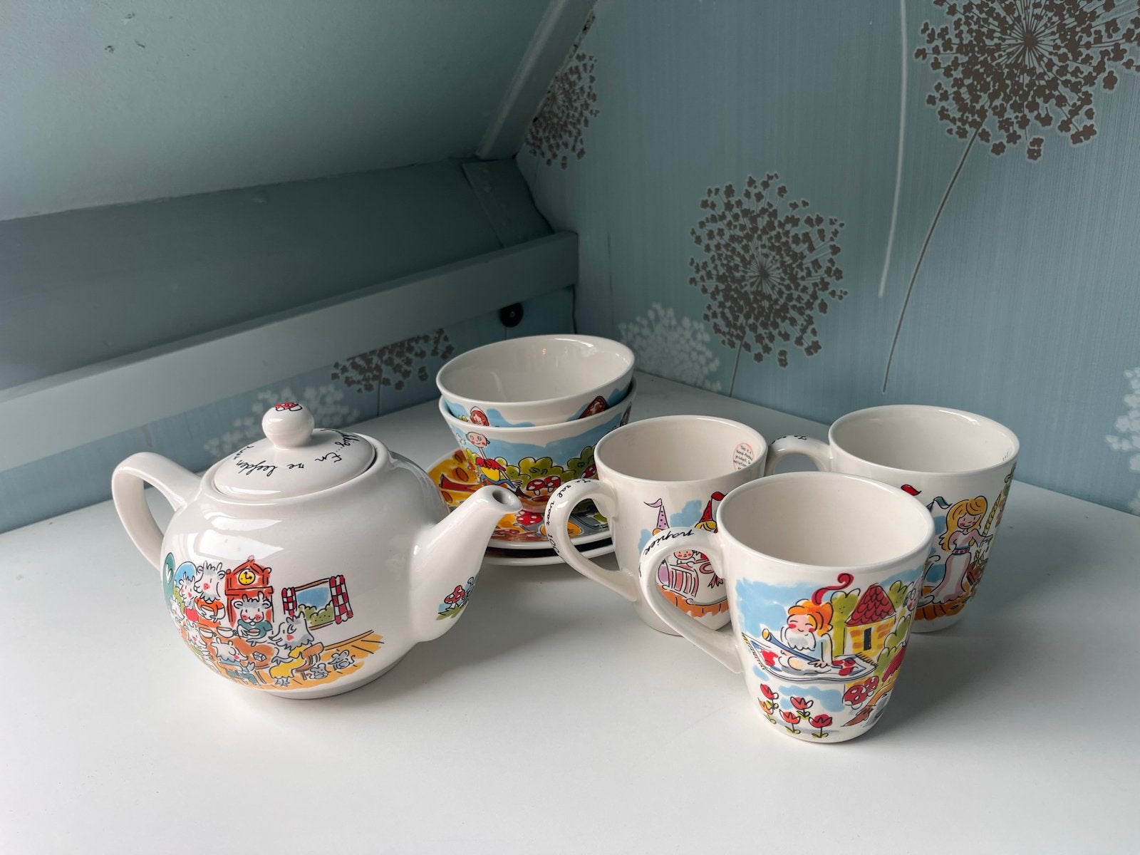 Blond Amsterdam Efteling servies - theepot, kommen, mokken,, Ophalen, Keramiek, Zo goed als nieuw, Modern