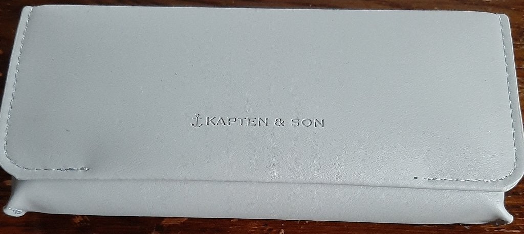 🕶️zgan: Lederen zonnebrilhoesje - Kapten & Son🏷️€6,75-, Sieraden, Tassen en Uiterlijk, Zonnebrillen en Brillen | Dames, Overige merken