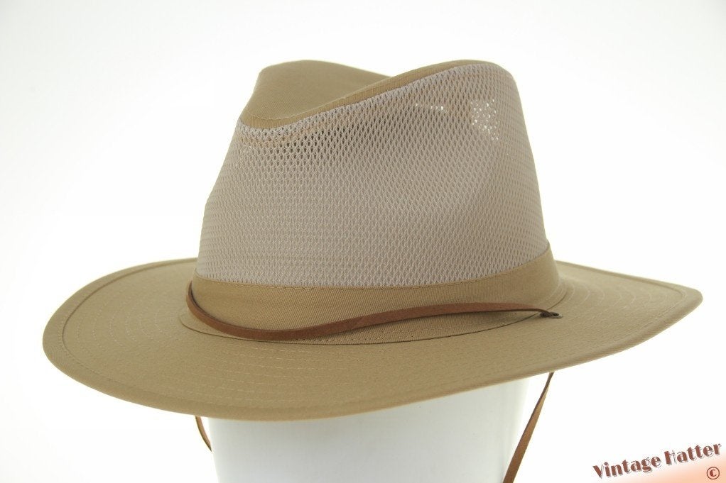 Ventilerende Australische outdoorhoed bruin katoen 58-61 new, Kleding | Heren, Hoeden en Petten, Ophalen of Verzenden, Nieuw, 58 of 59 cm (L, 7¼ of ⅜ inch)