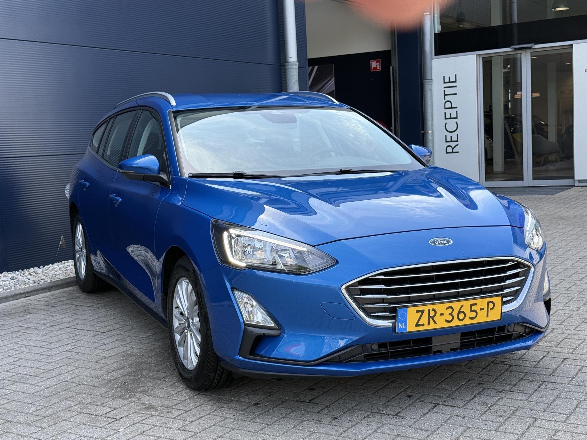 Ford Focus Wagon 1.0 EcoBoost Titanium Business | Navigatie, Auto's, Gebruikt, Euro 6, Automatische klimaatregeling, Origineel Nederlands