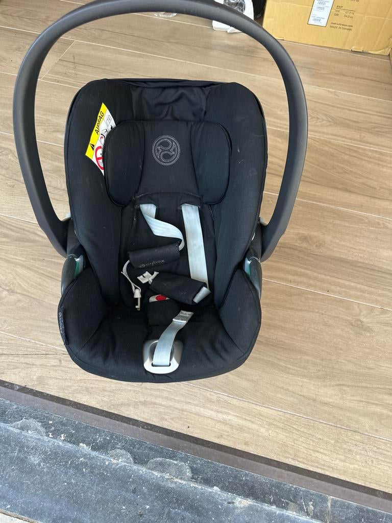 Cybex Aton 5 autostoel - Zwart, zo goed als nieuw, Zijbescherming, 0 t/m 13 kg, Ophalen, Overige merken