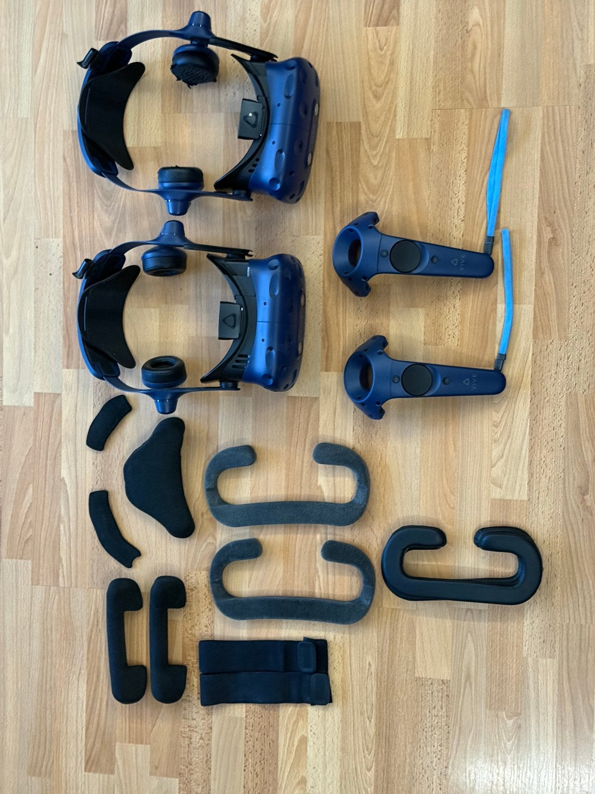 2 htc vive pro brillen, Spelcomputers en Games, Virtual Reality, Ophalen, Gebruikt, VR-bril, Pc