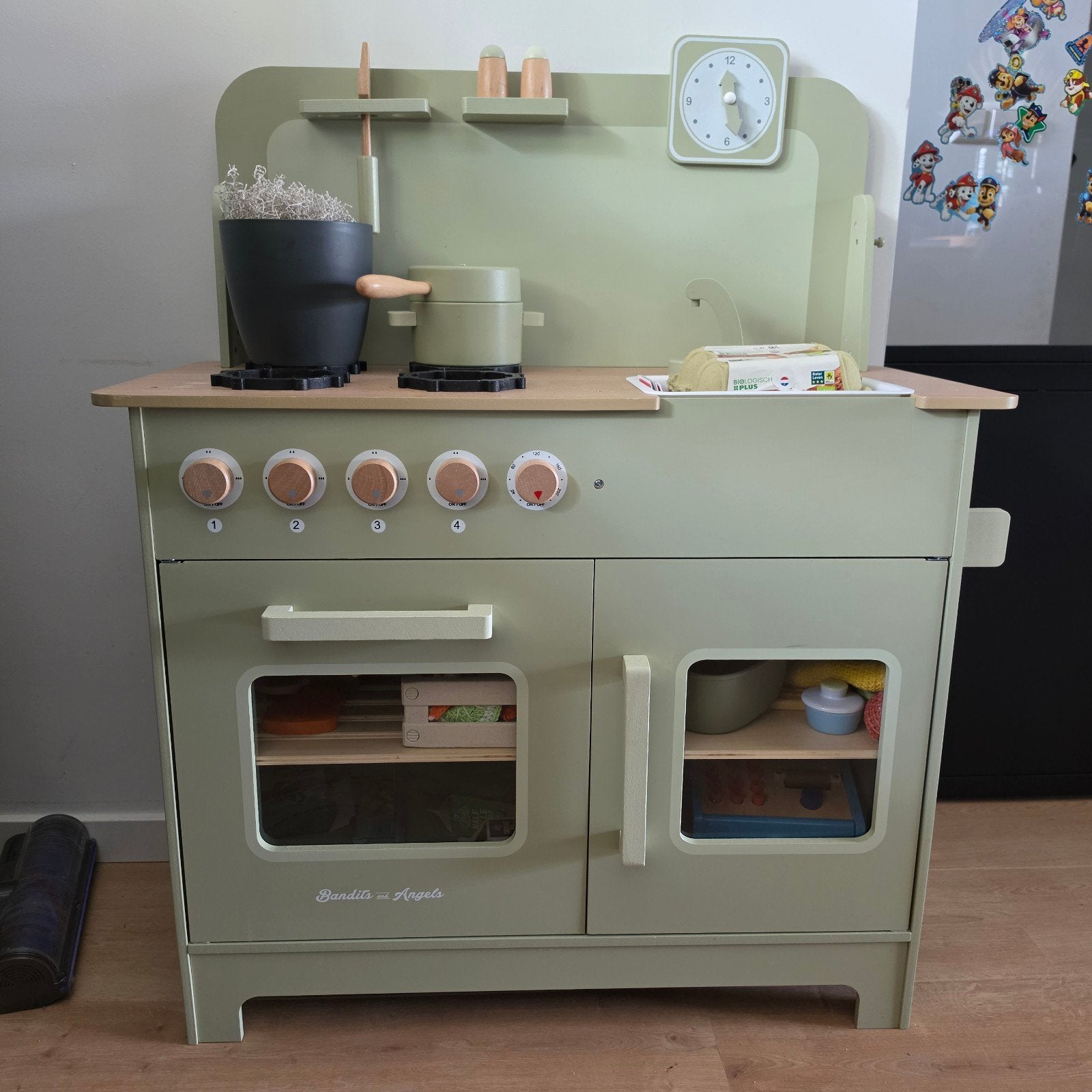 Angel en Bandits Keuken - Groen Speelkeukentje, Ophalen, Zo goed als nieuw, Meubelstuk of Keukentje