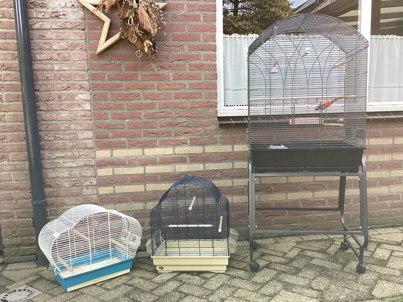 Te koop 3 vogelkooien, Dieren en Toebehoren, Ophalen, Gebruikt, Metaal, Vogelkooi