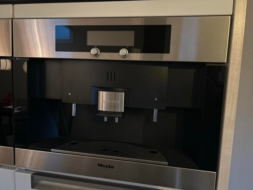 Miele inbouw CVA-4060 koffiemachine met watertank, Ophalen of Verzenden, Niet werkend, Koffiemachine, Afneembaar waterreservoir