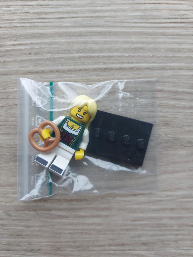 Lego minifiguren serie 11 pretzel girl, Ophalen of Verzenden