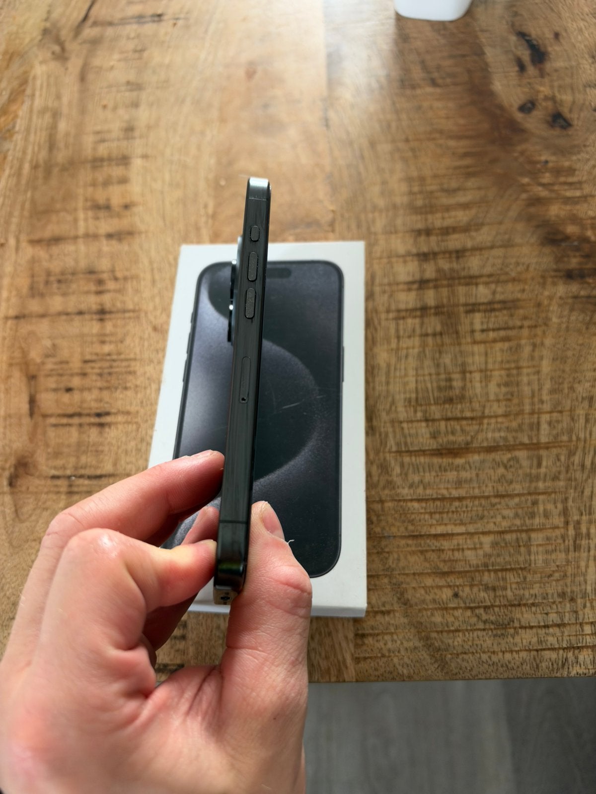 Foto 4 van Iphone 15 pro 128 GB