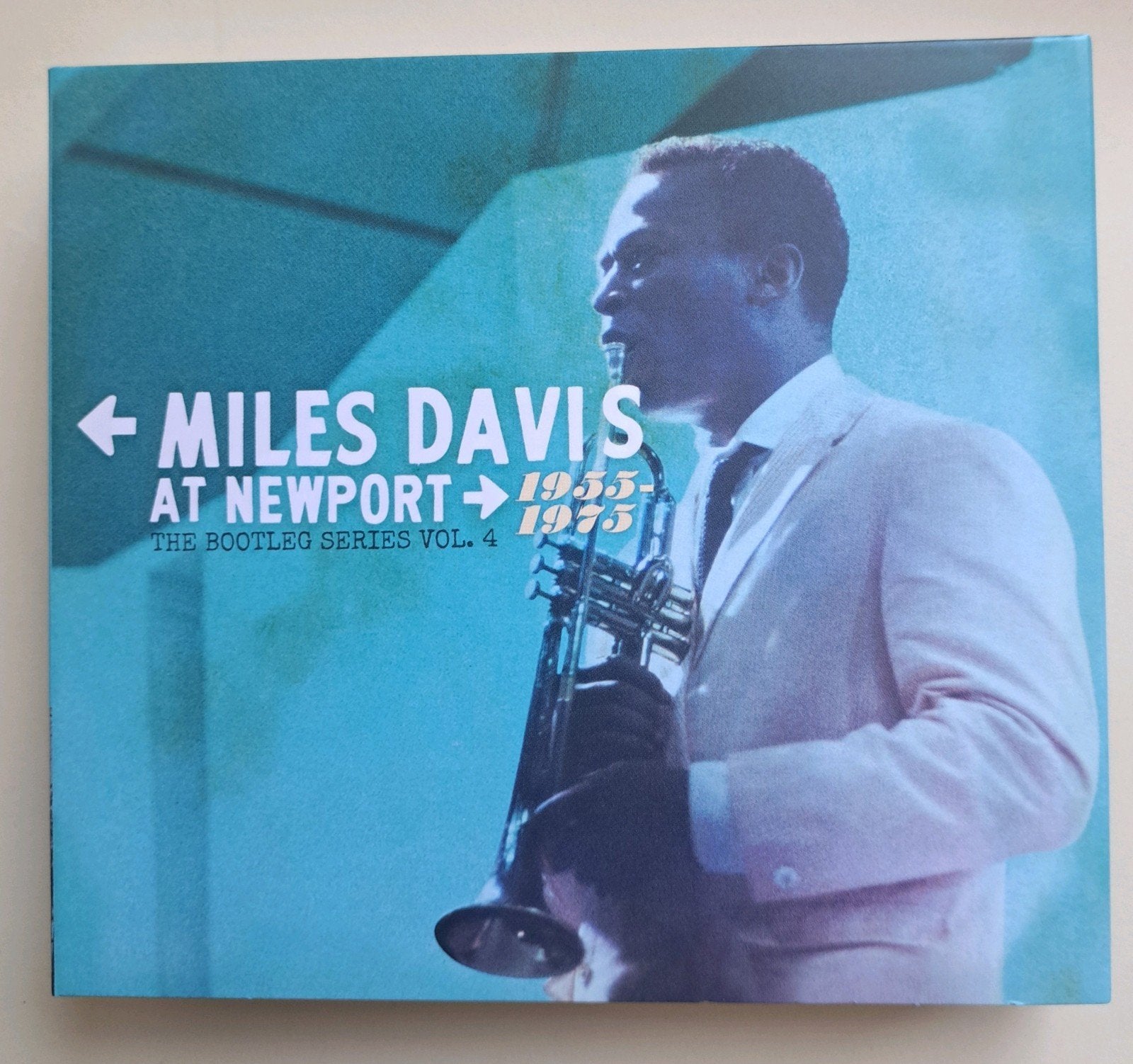 Miles Davis At Newport: 1955/1975 Bootleg Series (4CD), Bonusmateriaal, Ophalen of Verzenden, Zo goed als nieuw, Live-album
