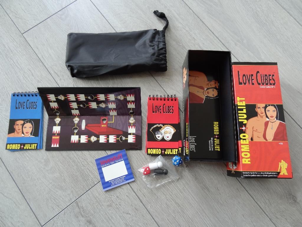 NIEUW! Love Cubes Romeo & Julliet 18+ >Snelle Verzending!<, Een of twee spelers, Ophalen of Verzenden, Nieuw