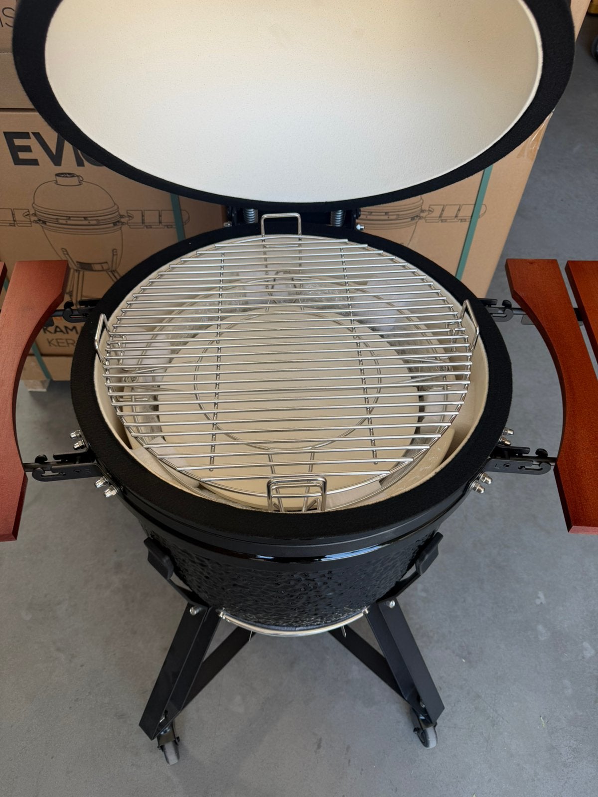 Foto 3 van Eviq ceramische bbq kamado 21 inch
