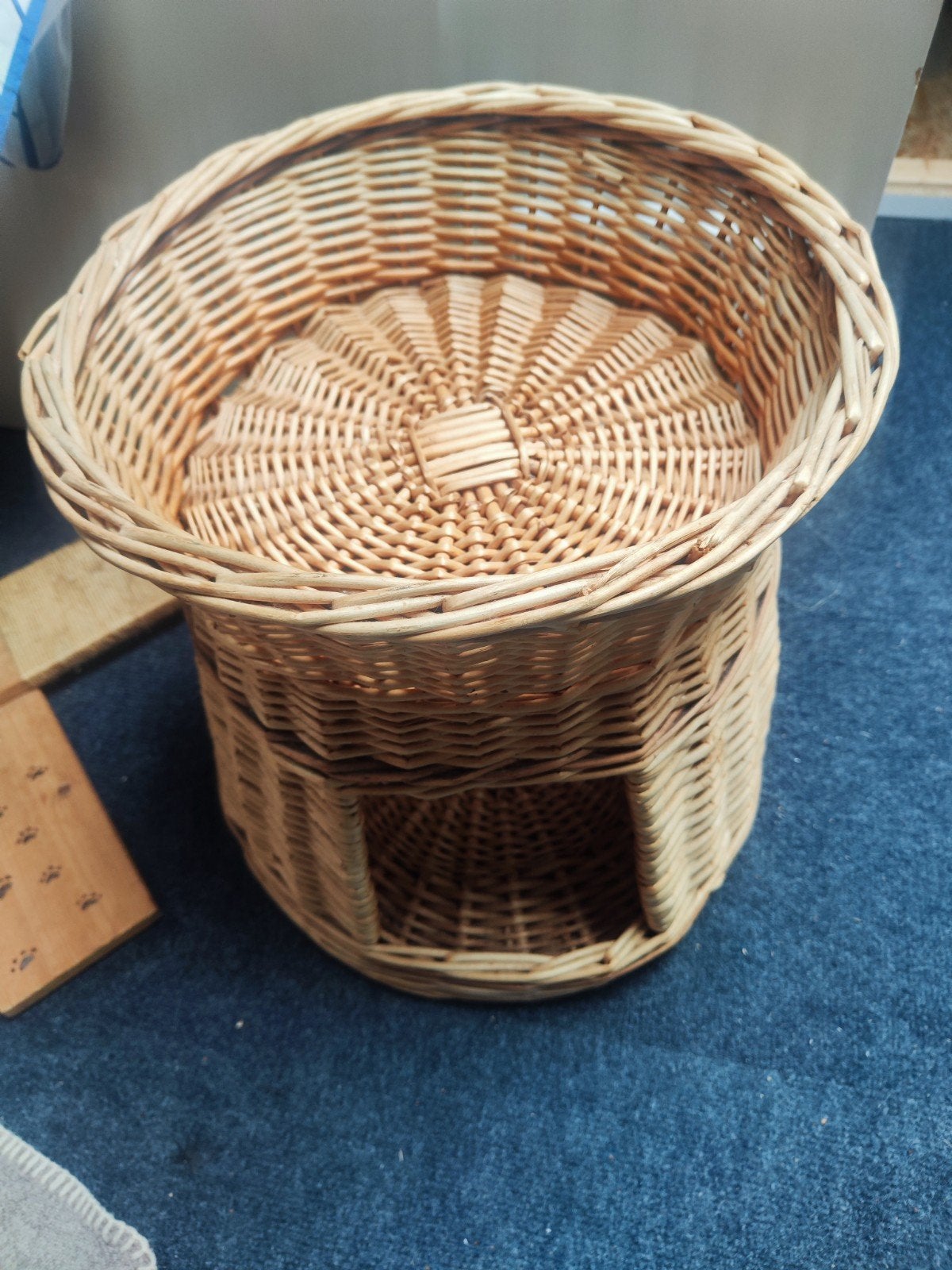 Kattenmand riet/rotan 40cm doorsnee, Ophalen, Gebruikt, Riet