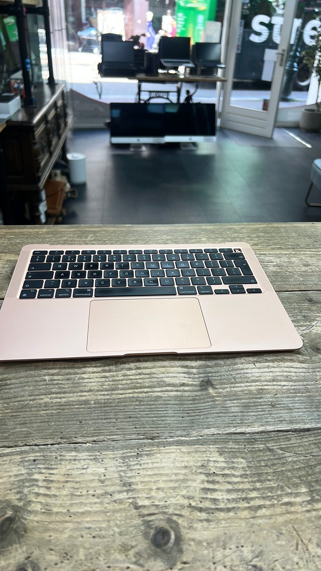 Topcase met toetsenbord EU / NL (Rose Gold) voor MacBook, Gebruikt, Info@notebookandmore.nl, Ben, DDR4