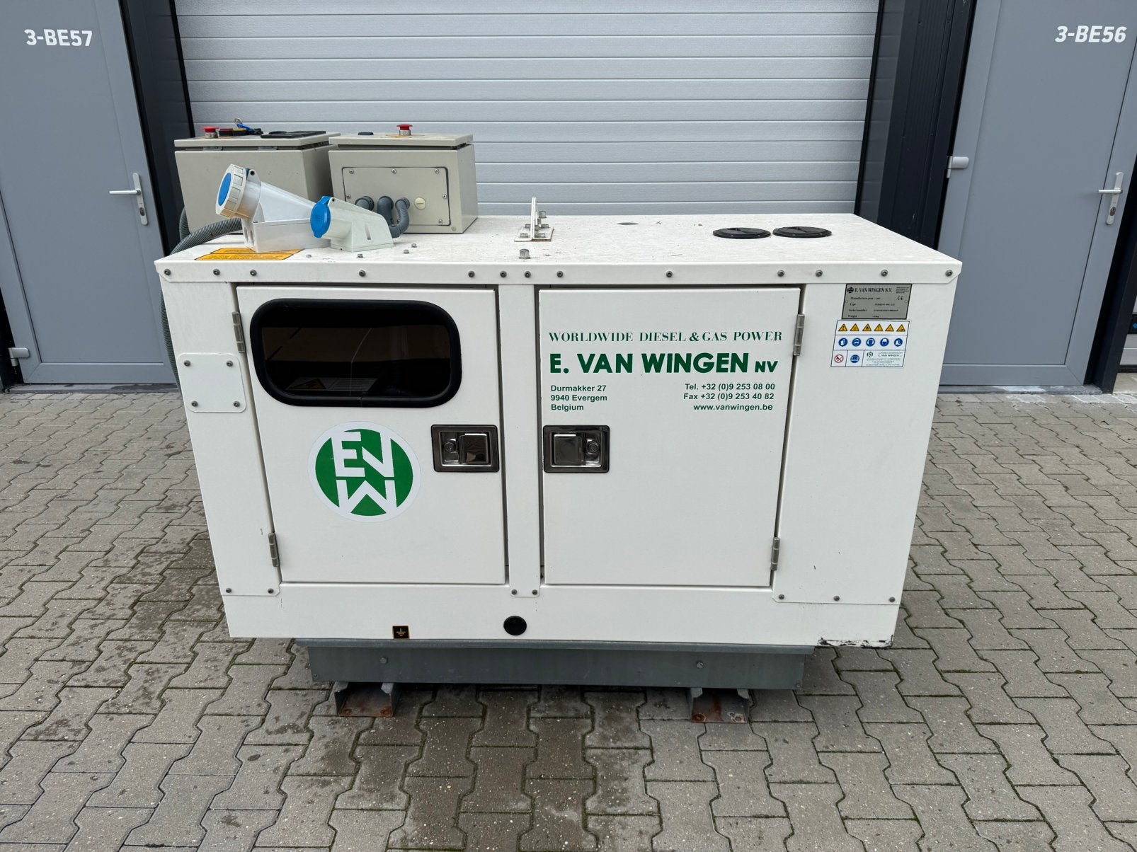 Perkins 18 kva 230V aggregaat / noodstroom, Ophalen of Verzenden, Zo goed als nieuw, Minder dan 5 kVA, Benzine