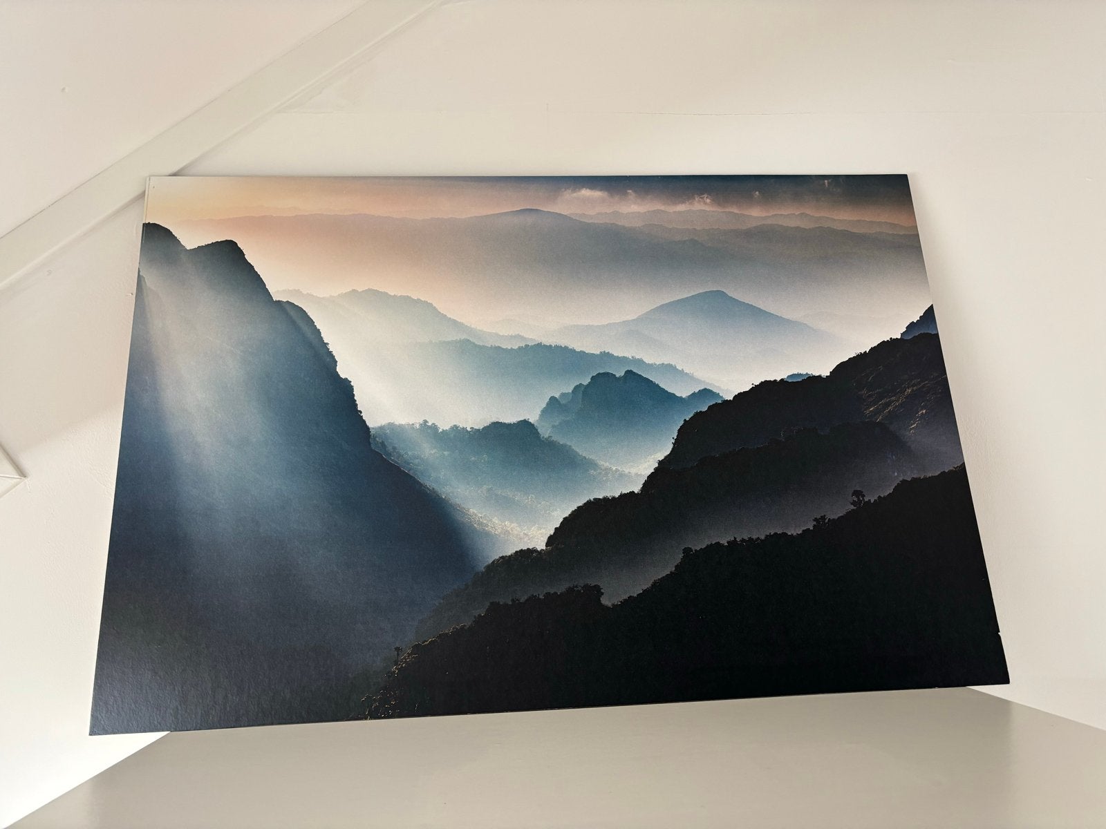 Prachtige berglandschap print - mistige zonsopgang, Ophalen, 50 – 75, 75 tot 100 cm, Print