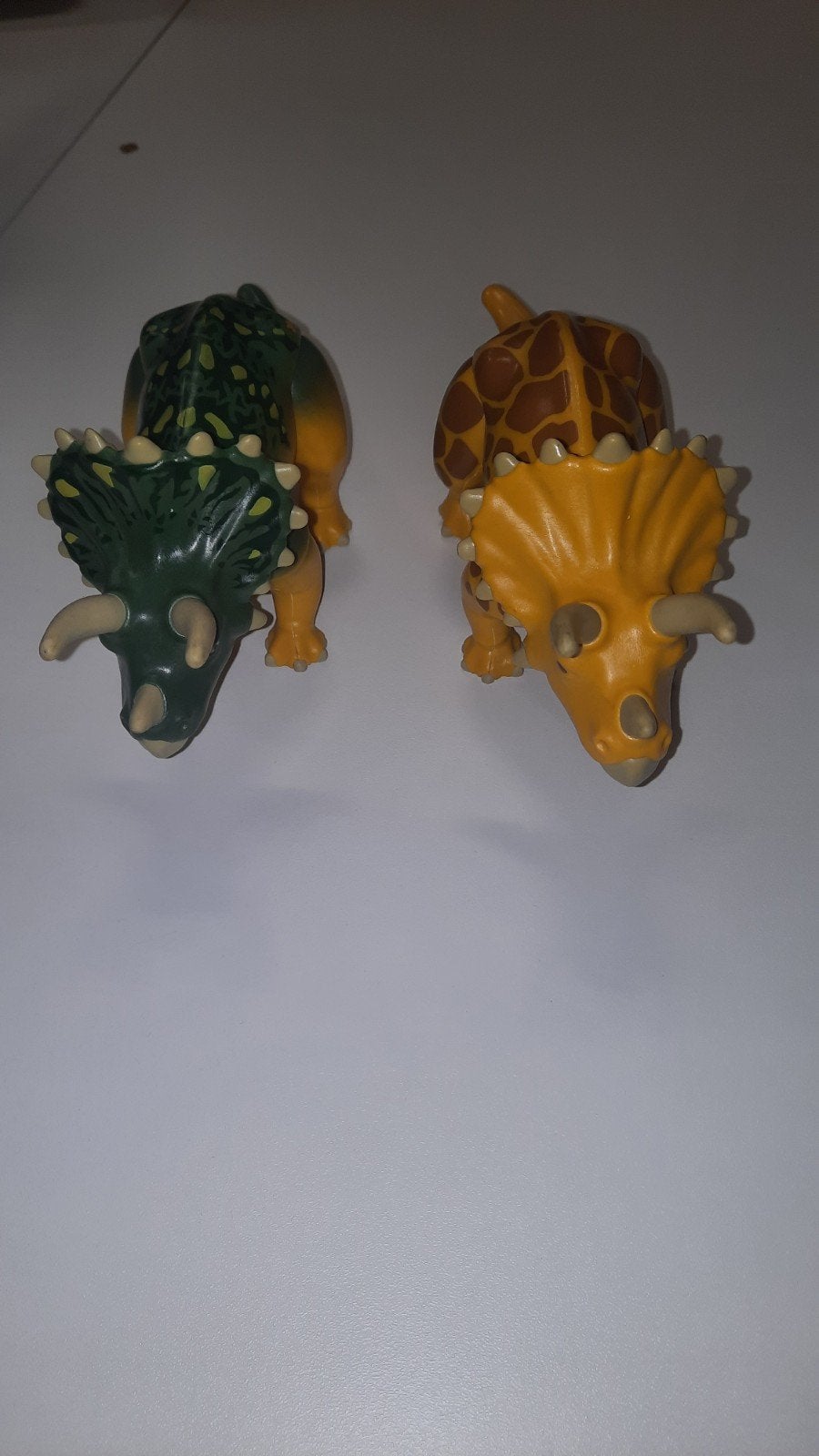 Playmobil Dinosaurus Triceratops (2 stuks), Kinderen en Baby's, Speelgoed | Playmobil, Gebruikt, Losse onderdelen, Ophalen of Verzenden