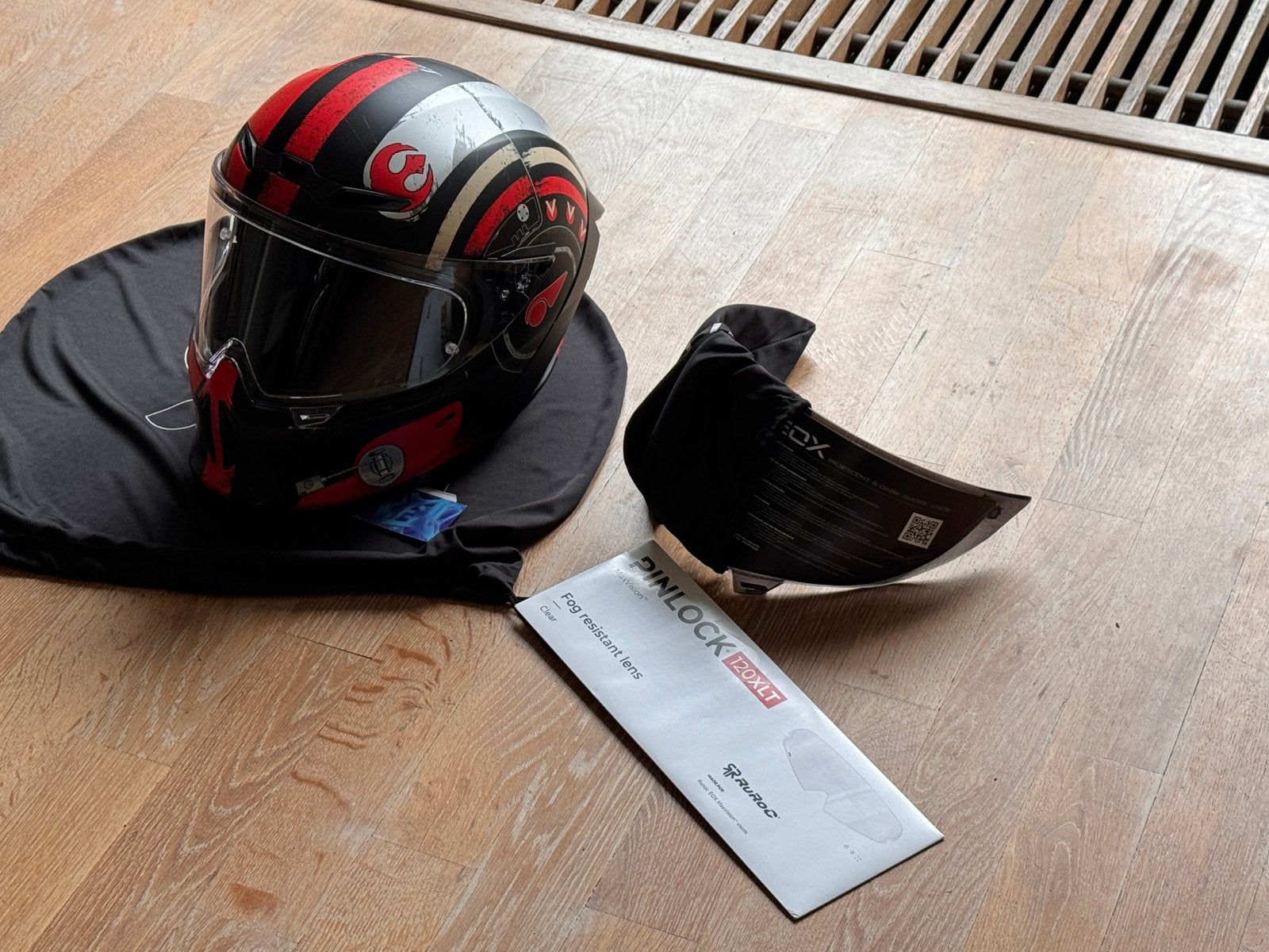 Ruroc EOX motorhelm Star Wars Resistance Pilot S (55-56 cm), Motoren, Ophalen of Verzenden, Integraalhelm, S, Nieuw met kaartje