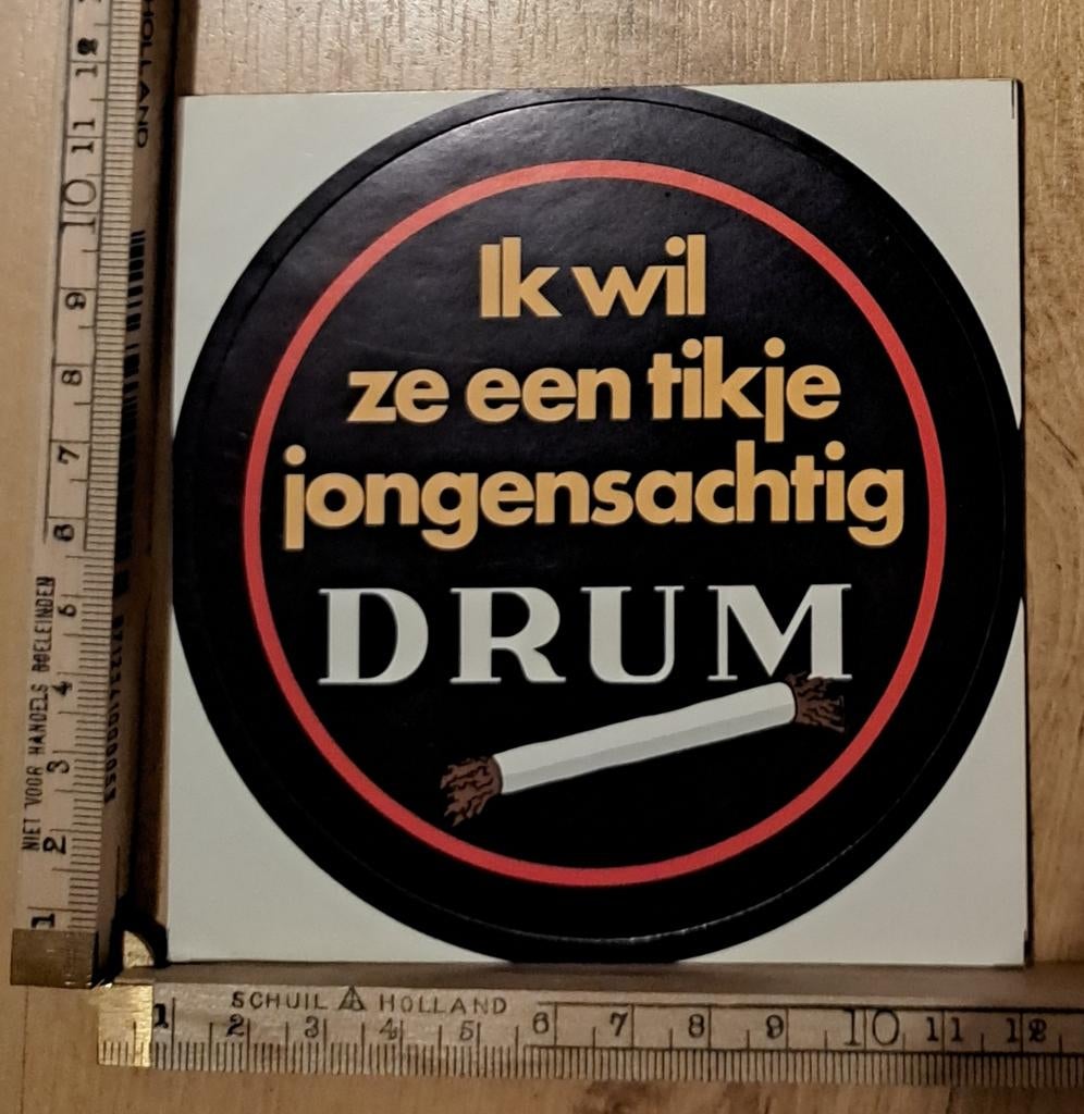 Vintage sticker Drum tabak merk logo ik wil ze een tikje, Ophalen of Verzenden, Zo goed als nieuw, Overige typen