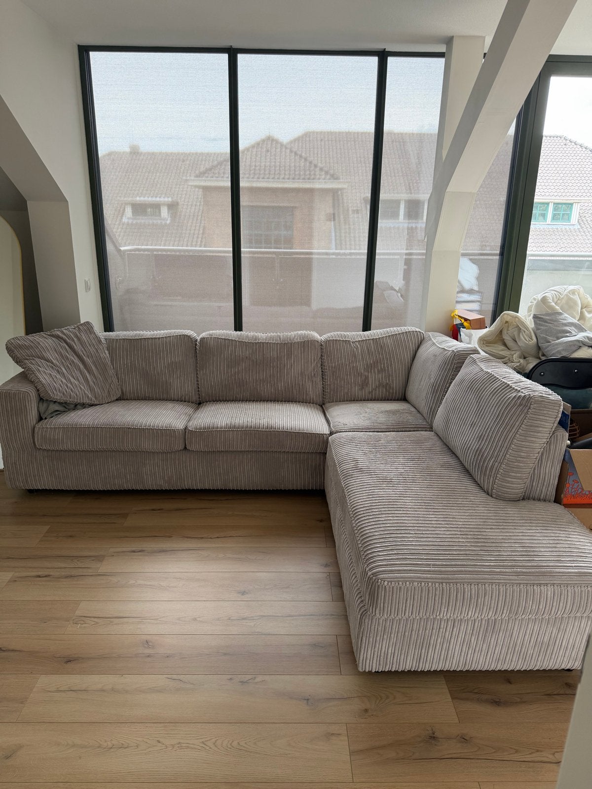 Grijze/beige ribstof hoekbank, Gebruikt, Hoekbank, 300 cm of meer, Ophalen of Verzenden