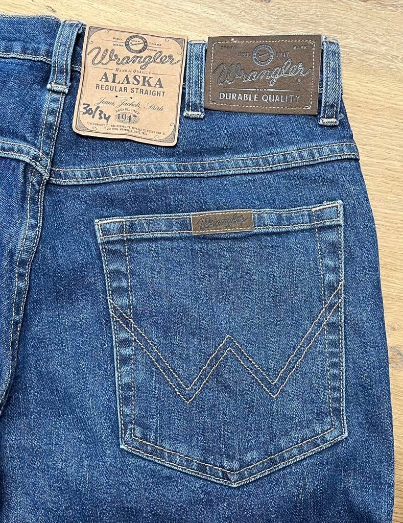 Wrangler Alaska straight spijkerbroek - Maat W30 L34, Ophalen of Verzenden, Nieuw, Blauw, W32 (confectie 46) of kleiner