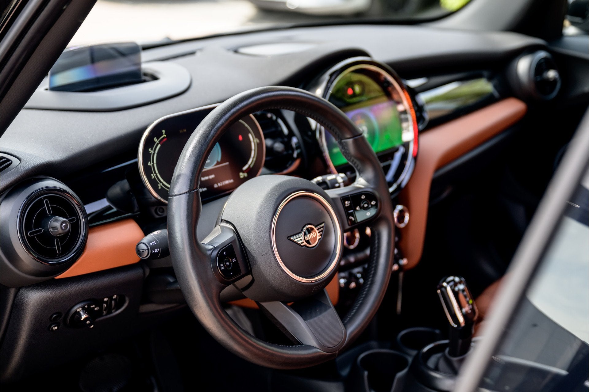 MINI 5-deurs 1.5 Cooper Aut. | Navi | Panorama | Chester Led, Auto's, Mini, 12 maanden, 136 pk, Gebruikt, Zwart
