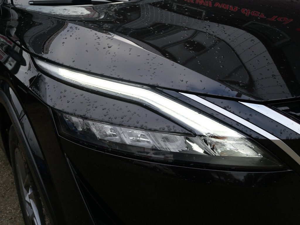 Nissan QASHQAI 1.3 MHEV XTRONIC | AUTOMAAT | 360 CAMERA |, Auto's, Nissan, Stof, Euro 6, Automatische klimaatregeling, Zwart