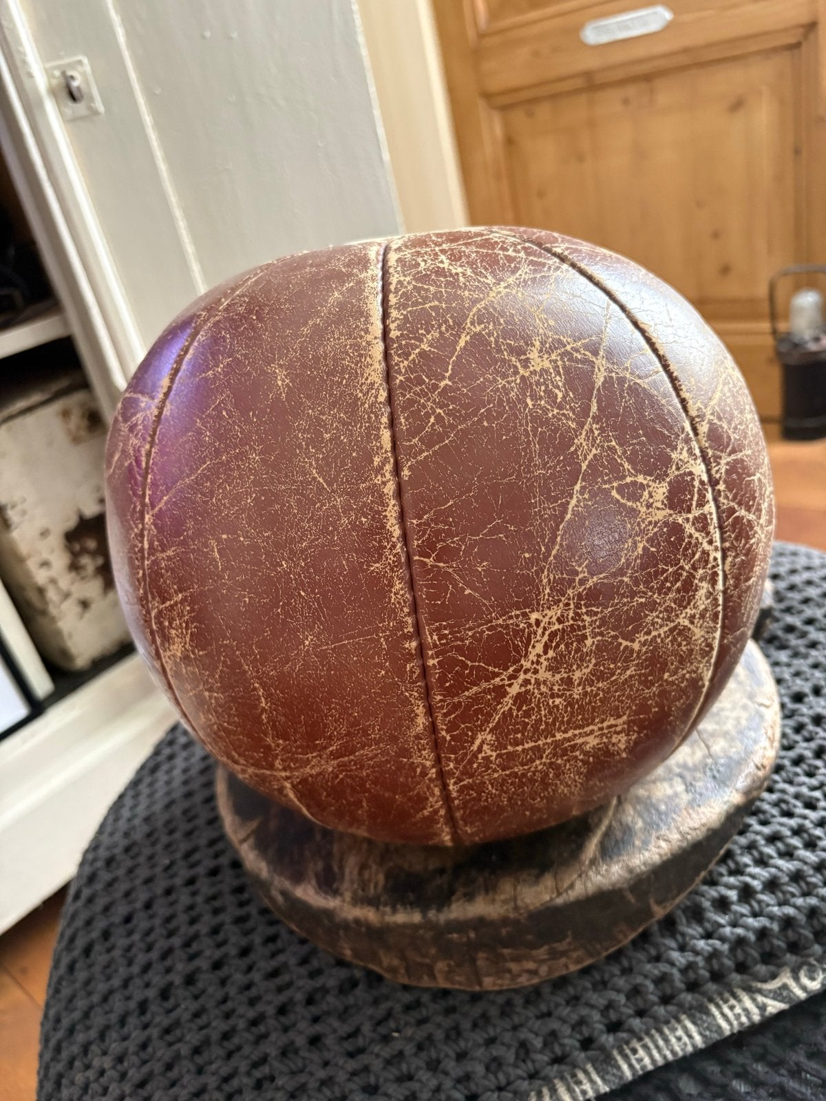 Vintage Leren Bal - Decoratieve Sportbal, Ophalen of Verzenden