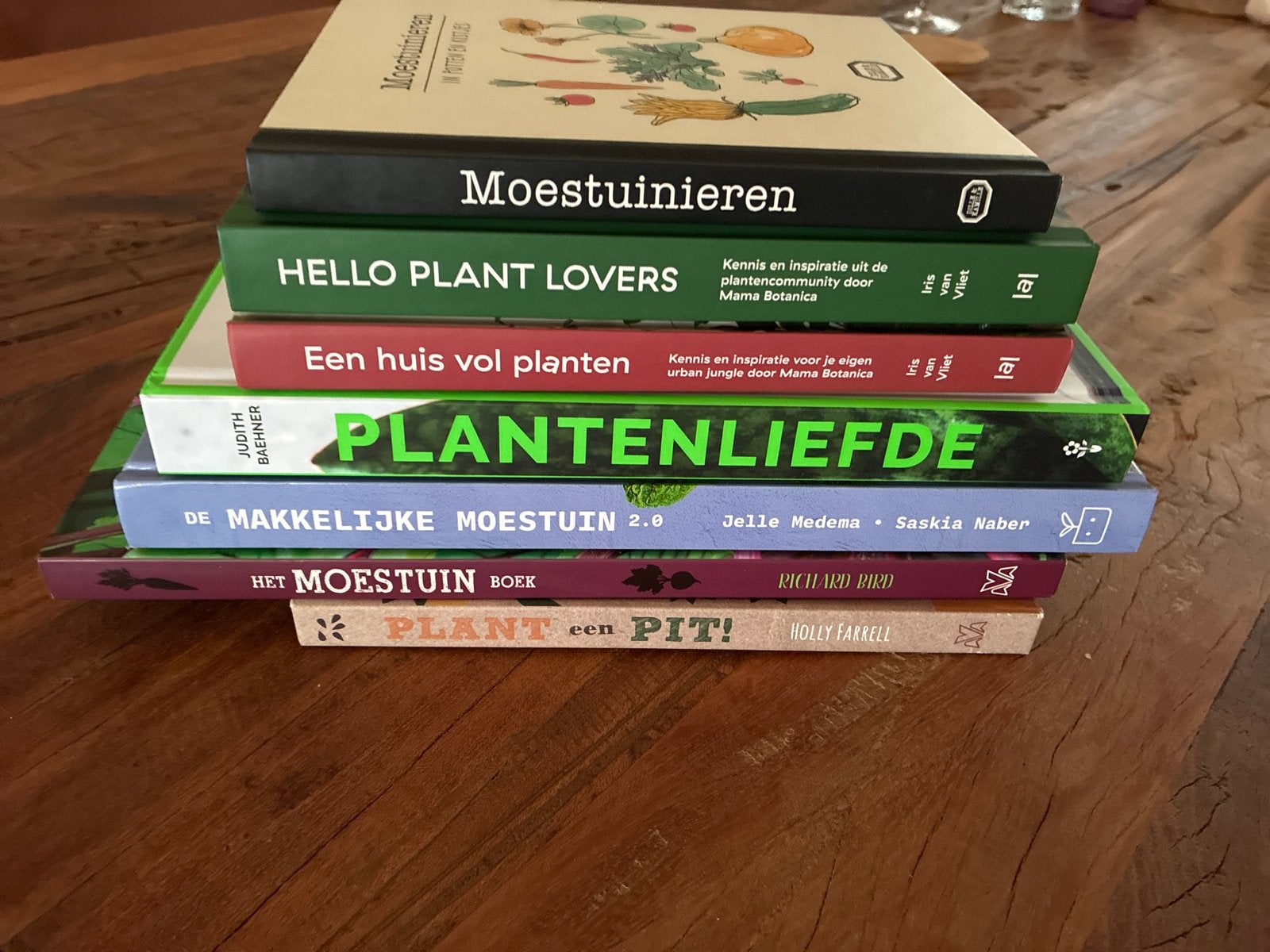 Diverse boeken over moestuinieren en planten, Ophalen of Verzenden, Zo goed als nieuw, Moestuin