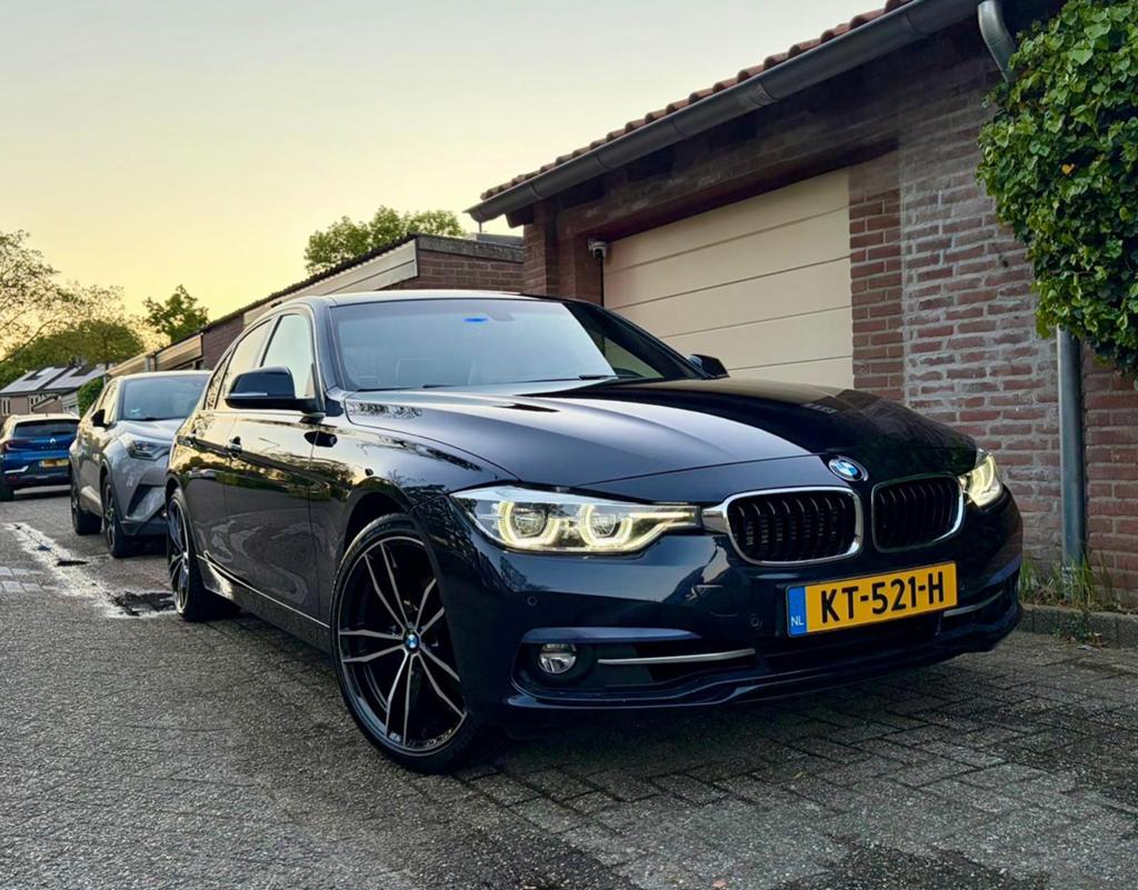 BMW 330e | Individual | High Executive | SOH 91,9%, Auto's, BMW, Particulier, 3-Serie, ABS, Achteruitrijcamera, Airbags, Airconditioning