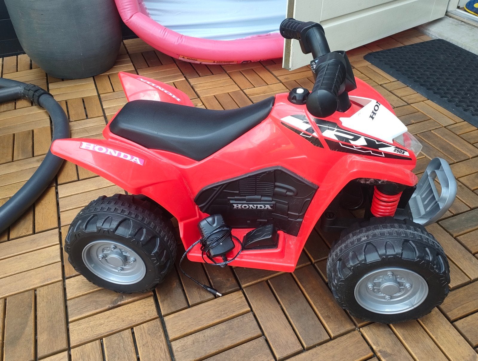 Honda Elektrische Kinder auto GRATIS, Kinderen en Baby's, Speelgoed | Buiten | Voertuigen en Loopfietsen, Ophalen, Gebruikt, Loopvoertuig