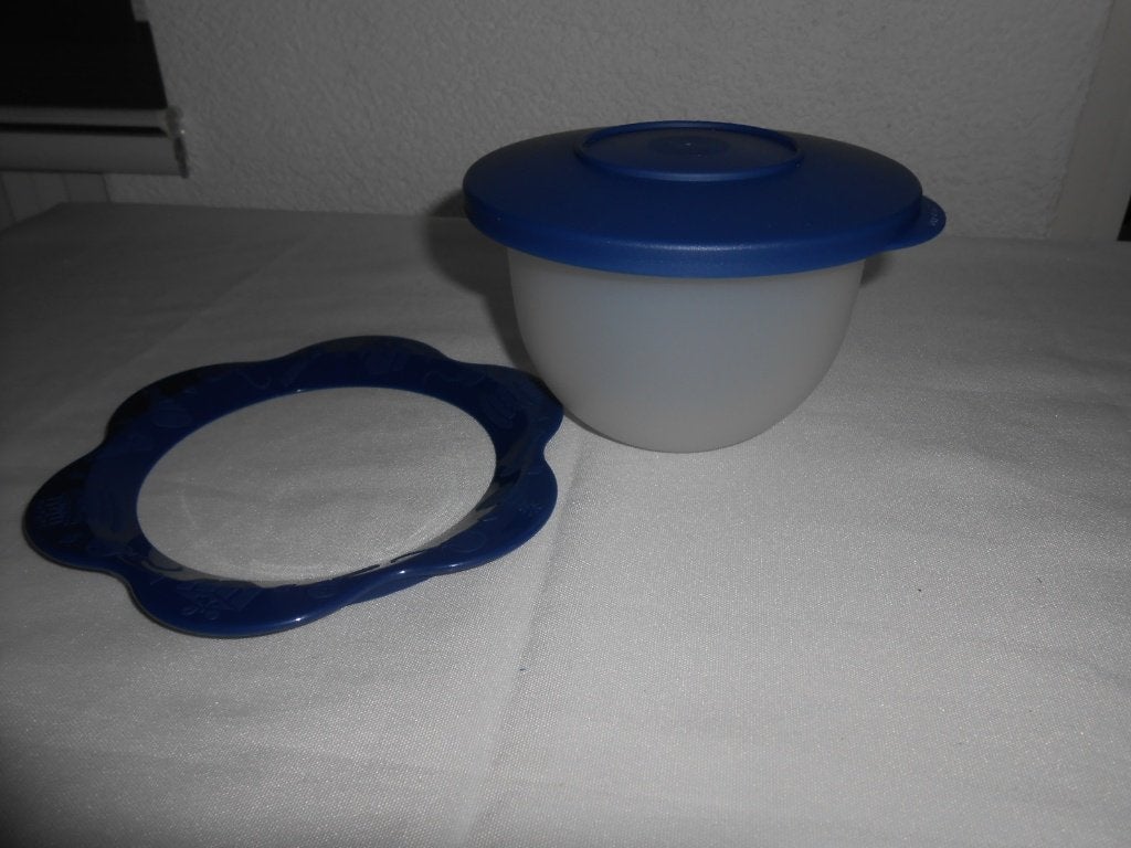 Tupperware Trendy kom 550ML met ring en deksel Blauw NIEUW, Blauw, Nieuw, Ophalen of Verzenden, Bak of Kom