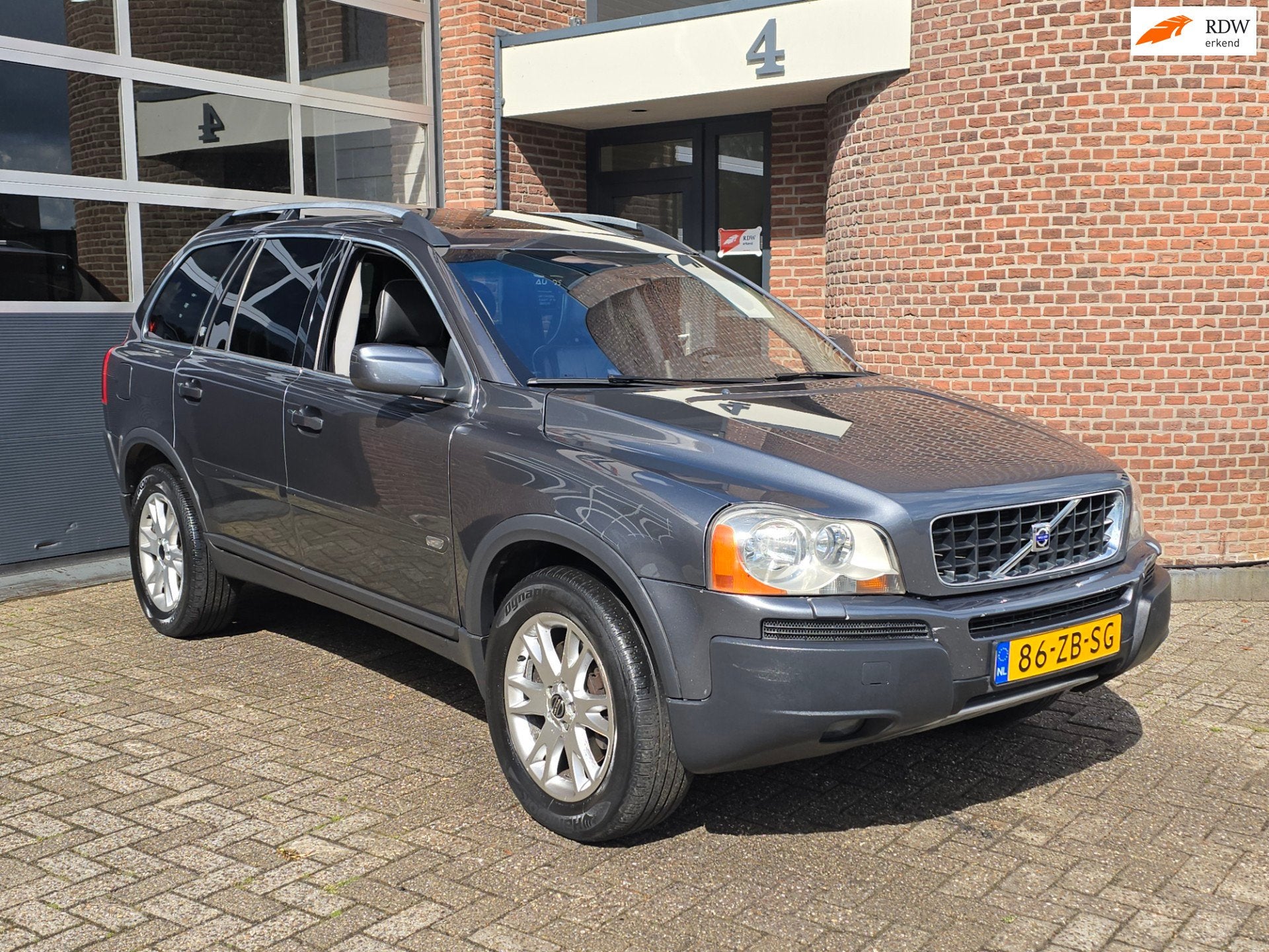 Volvo XC90 2.9 T6 Kinetic 5p. Dakraam |Leer |Trekhaak, Gebruikt, 138 €/maand, 2922 cc, Vierwielaandrijving
