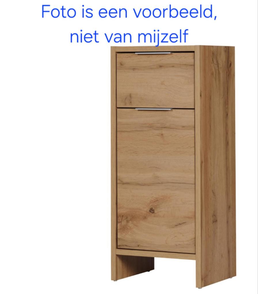 GEZOCHT. Smal, ondiep kastje voor in de gang, Ophalen of Verzenden, 25 tot 50 cm, Minder dan 100 cm